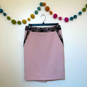 🆕The Limited Pink Lace Detail Pencil Skirt - Size 2